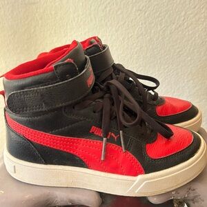 Puma Kids High-Top Sneakers in Black and Red